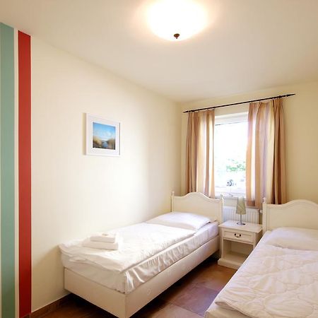 Apartmenthaus Hus Übi by Rujana Binz Bagian luar foto
