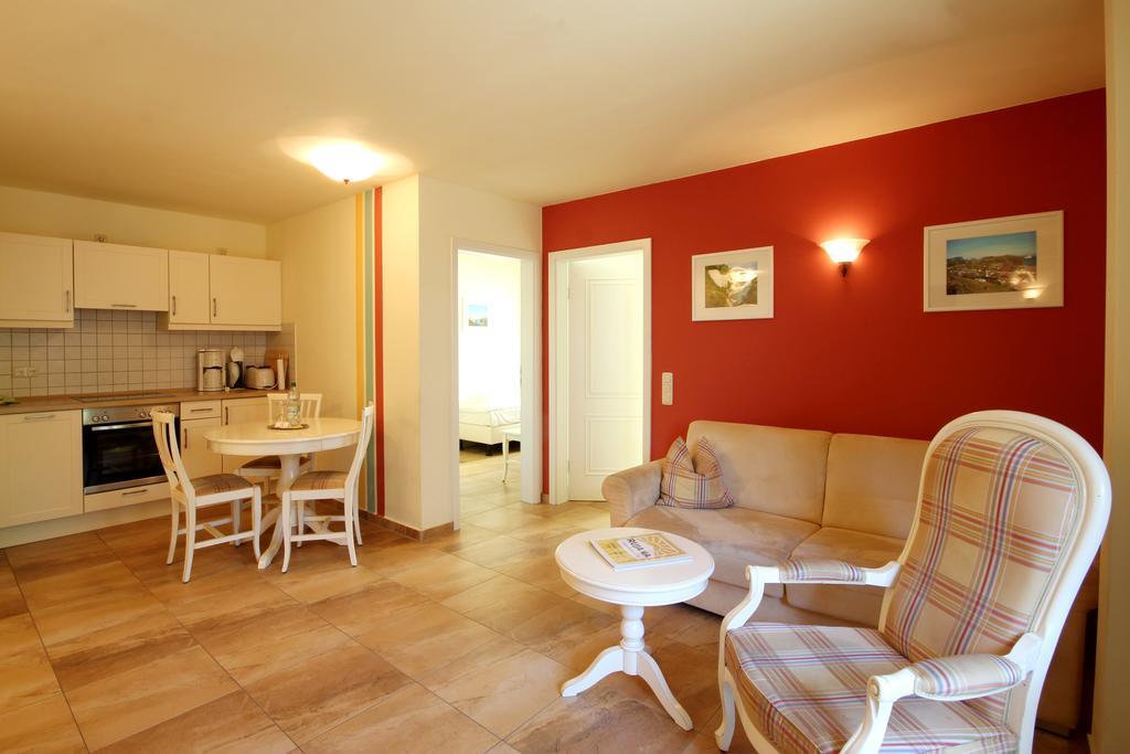 Apartmenthaus Hus Übi by Rujana Binz Bagian luar foto