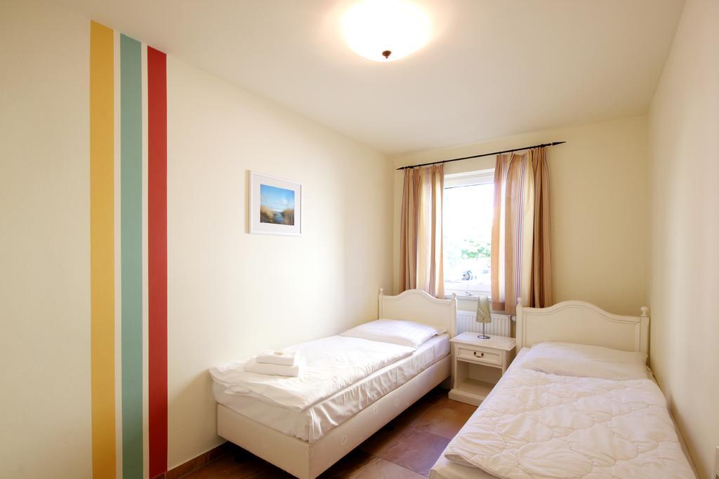 Apartmenthaus Hus Übi by Rujana Binz Bagian luar foto
