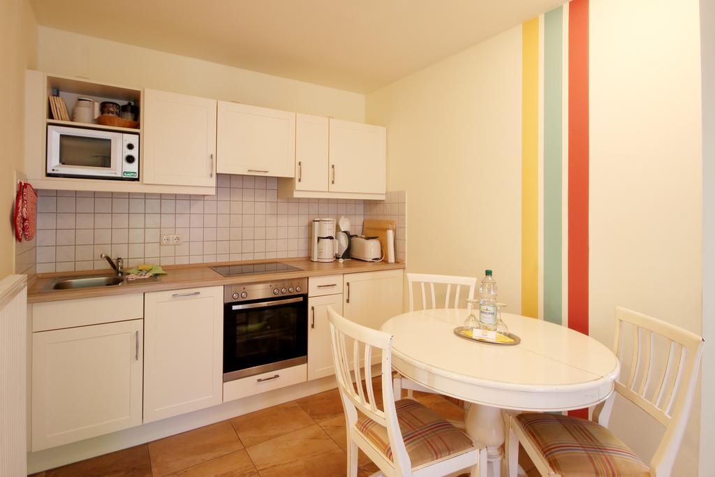 Apartmenthaus Hus Übi by Rujana Binz Bagian luar foto
