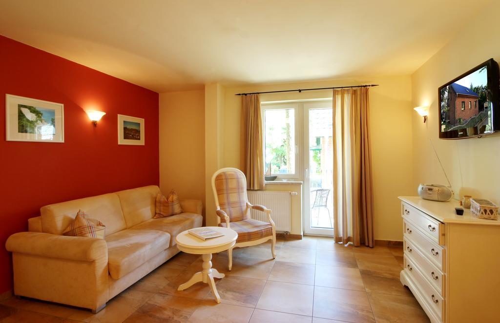 Apartmenthaus Hus Übi by Rujana Binz Bagian luar foto